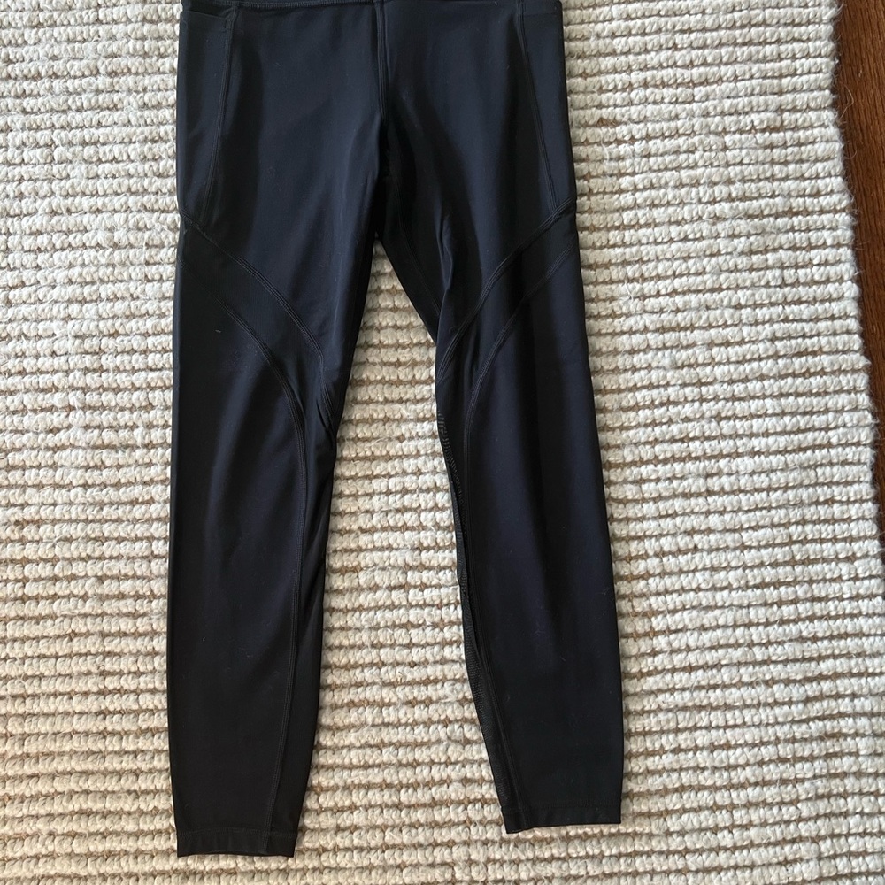 Athleta Salutation Stash Pocket II
Mesh 7/8 Tight,Black
SIZE XS - Picture 2 of 7